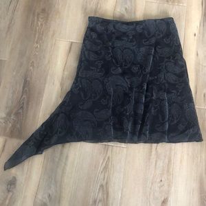 Delia’s asymmetrical skirt